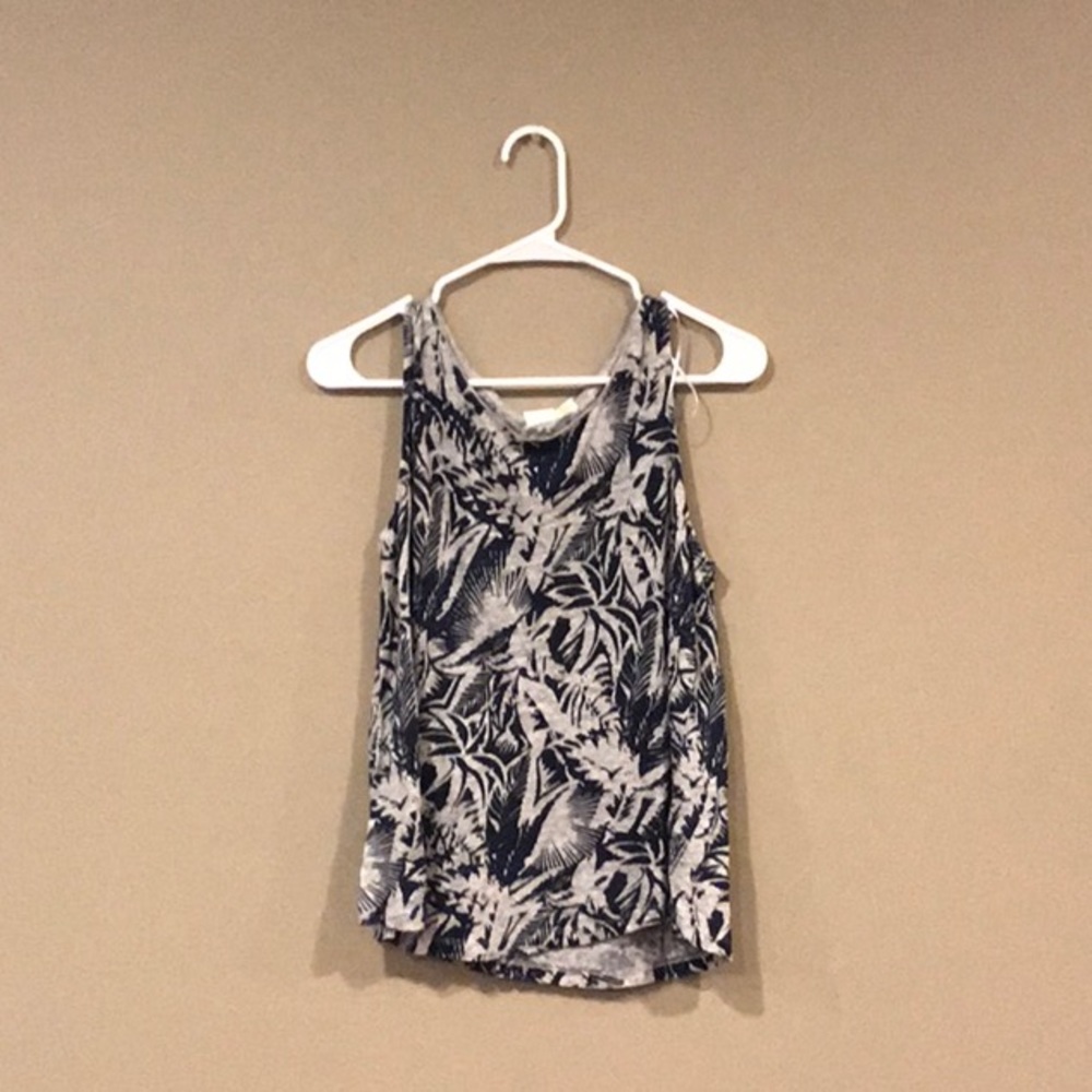Grey and navy blue leaf printed tank top